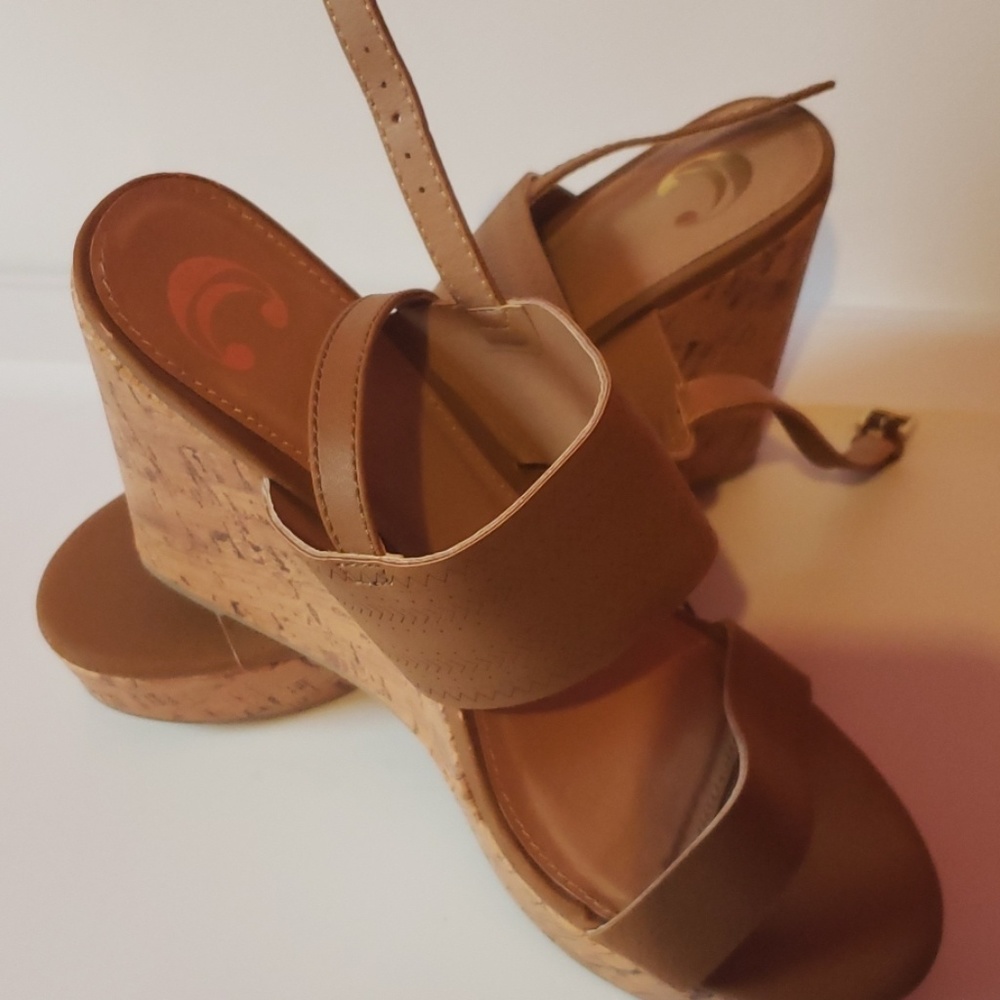 Brown wedge heels